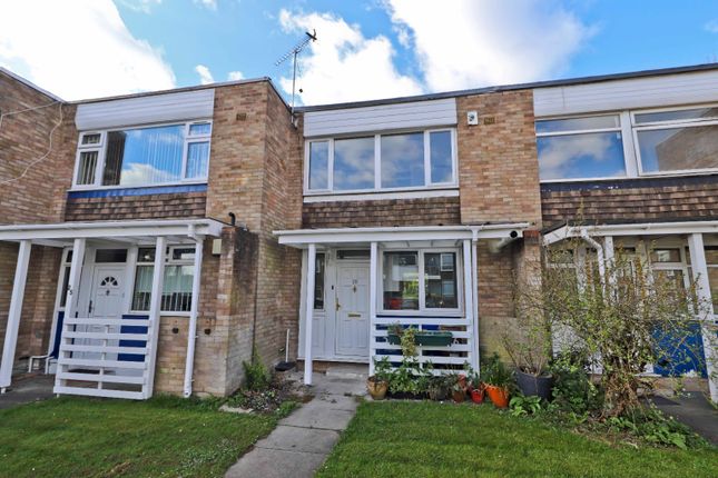 Tulip Court, Pinner HA5 2 bed terraced house for sale