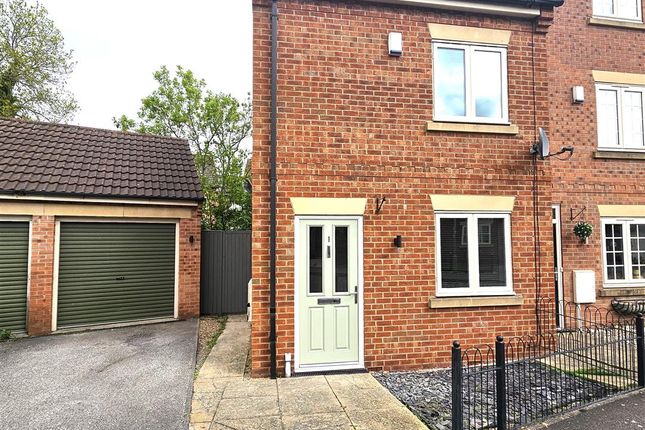 2 bedroom town house for sale