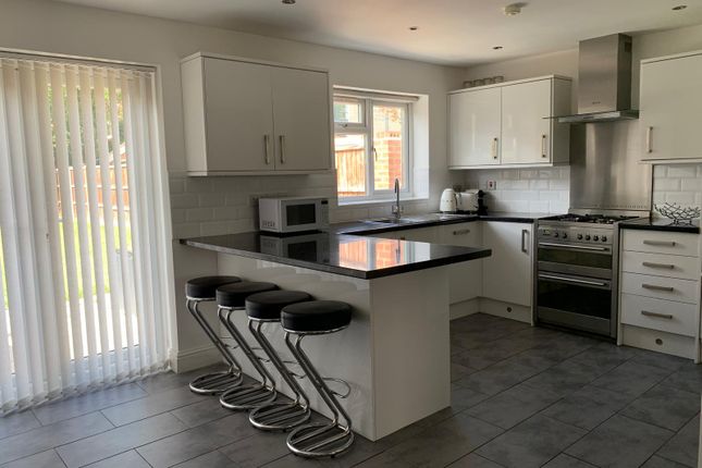 3 bed semi-detached house