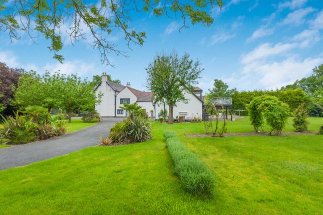 Stoneyfields, Bulls Lane, Sutton... 6 bed detached house for sale