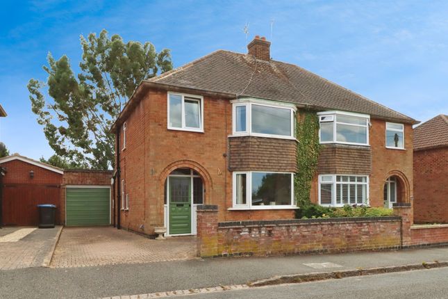 3 bed semi-detached house
