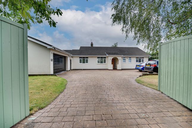 3 bedroom detached bungalow for sale