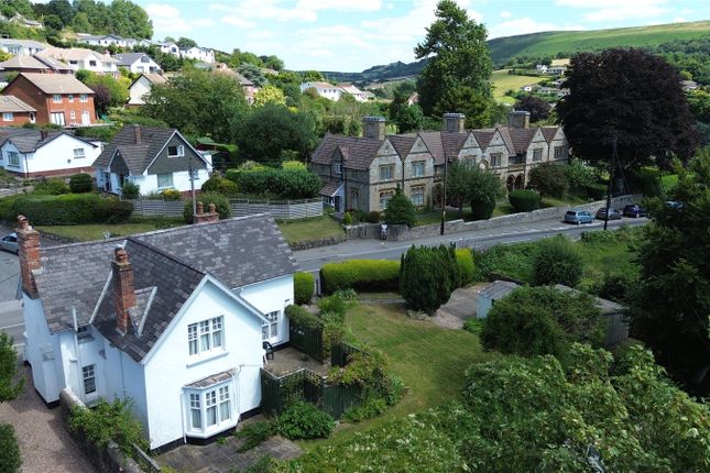 Bishops Tawton, Barnstaple, Devon, EX32 4 bed detached house for sale