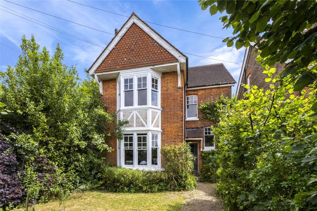 Hardwicke Road, Reigate, Surrey, RH2 5 bed detached house for sale