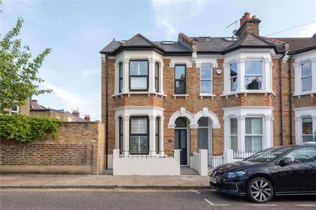 Purves Road, London, NW10 4 bed end of terrace house for sale
