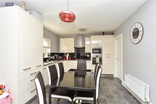 Porcelain Close, Sittingbourne, Kent 4 bed detached house for sale