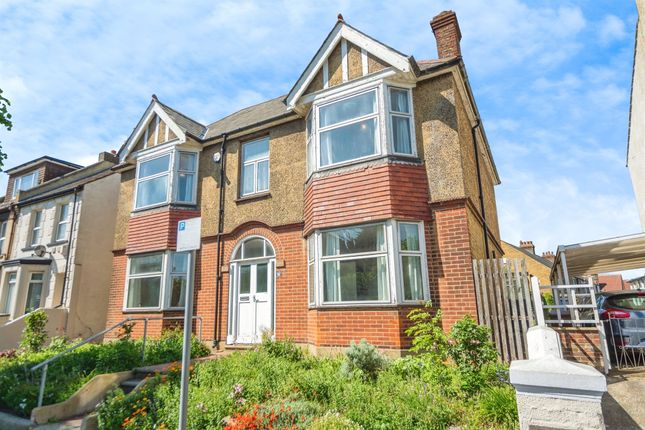 3 bed detached house