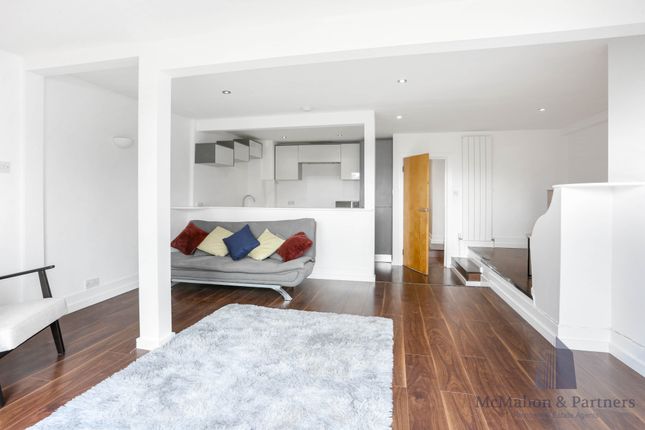 London, EC1Y 2AJ 2 bed flat for sale