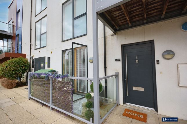 Denmark Lodge, St Clements Avenue... 1 bed flat for sale