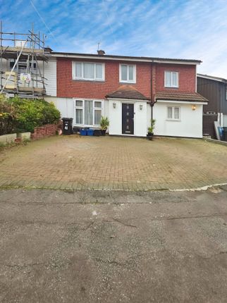 Branch Road, Ilford IG6 5 bed end of terrace house for sale