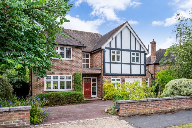 Links Road, Epsom 4 bed detached house for sale