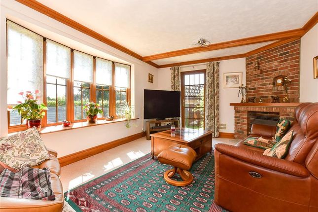 4 bed detached house