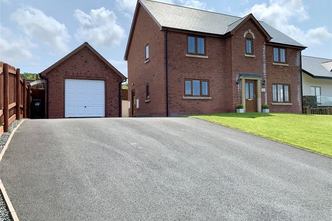 Pen Rhos Y Maen, Llanidloes, Powys, SY18 4 bed detached house for sale