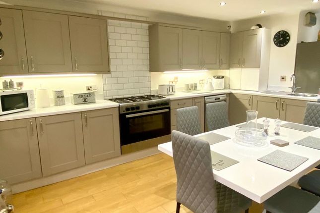 Malpas Close, Hull, HU7 3 bed end of terrace house for sale