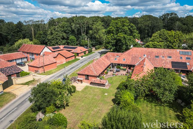 Norwich Road, Norwich NR15 4 bed barn conversion for sale