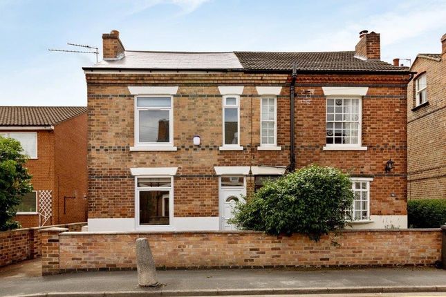 Mona Street, Beeston, Nottingham, NG9 3 bed semi