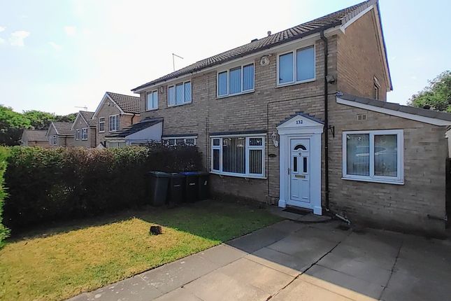 Hunters Park Avenue, Clayton, Bradford 3 bed semi
