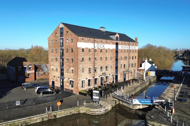 Lock Warehouse, Gloucester Docks 1 bed apartment for sale