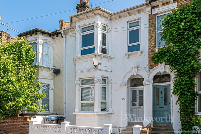 Wendover Road, London, NW10 3 bed terraced house for sale