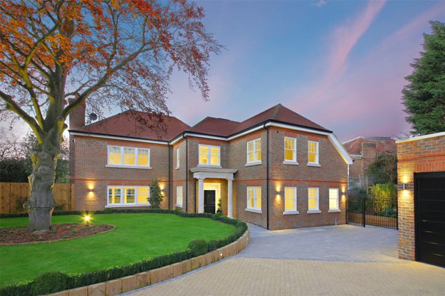 5 bedroom detached house for sale