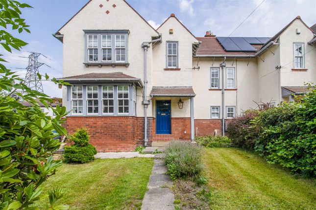 Woodthorpe Lane, Wakefield WF2 4 bed semi