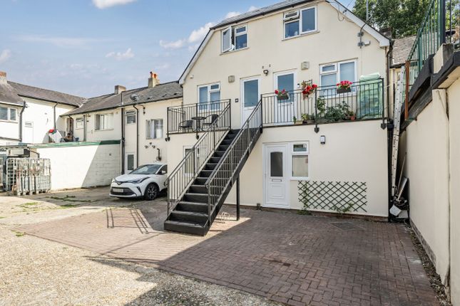 Derby Road, Eastleigh, Hampshire, SO50 2 bed flat for sale