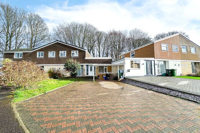 5 bedroom semi-detached house for sale