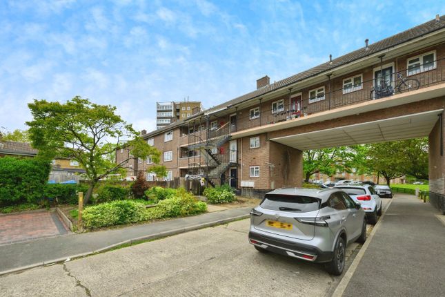 Quarry Spring, Harlow CM20 1 bed apartment for sale