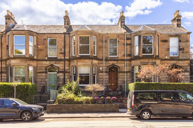 2 bedroom ground floor flat for sale