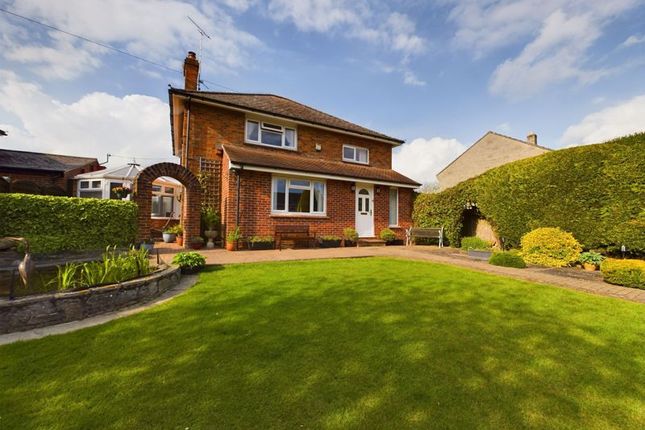 Behind Berry, Somerton 3 bed detached house for sale