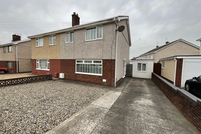 Ridgewood Park, Llanelli 3 bed semi