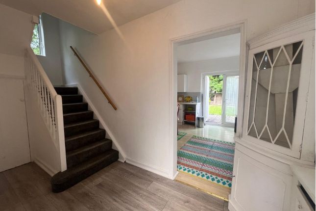 3 bed detached house