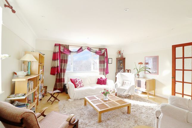 Southend Road, Beckenham 2 bed flat for sale