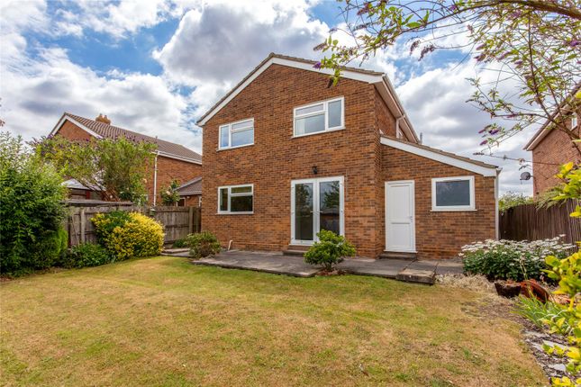 Farnham Way, Bedford, Bedfordshire, MK41 4 bed detached house for sale