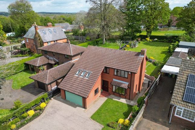 Bradwell Road, Bradville, Milton Keynes 4 bed detached house for sale
