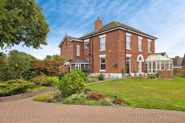 Bradeley Road, Haslington, Crewe 3 bed semi