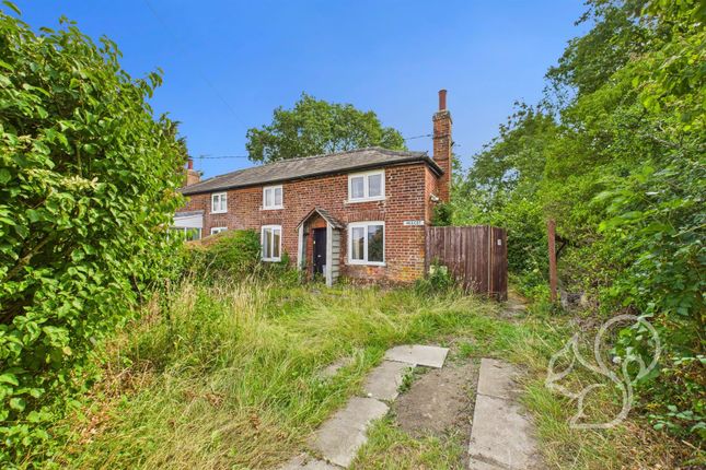 2 bedroom semi-detached house for sale