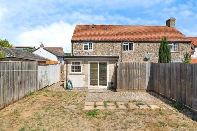 2 bedroom semi-detached house for sale