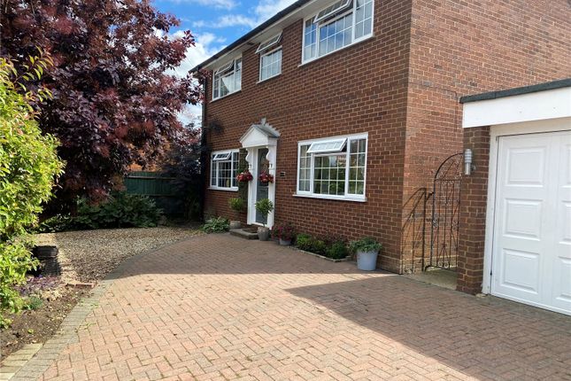4 bed detached house