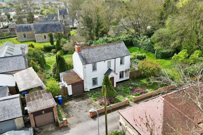 Roade Hill, Ashton, Northamptonshire... 3 bed detached house for sale