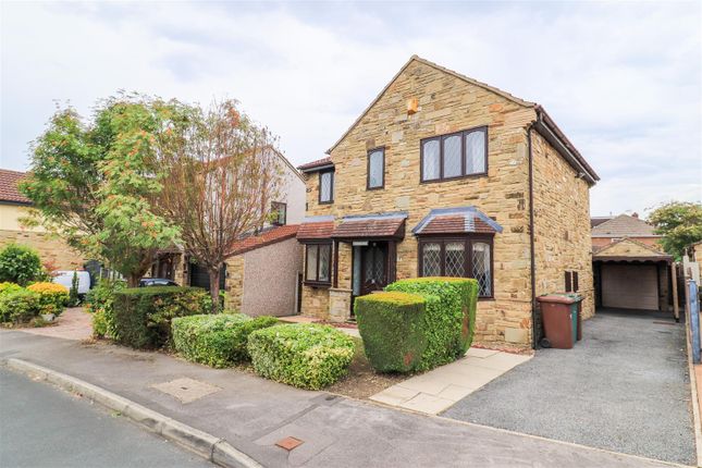 Stonecroft, Wakefield WF3 4 bed detached house for sale