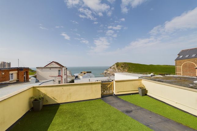 7 High Street, Ilfracombe EX34 3 bed apartment for sale