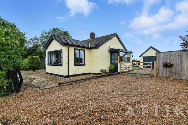 2 bedroom detached bungalow for sale