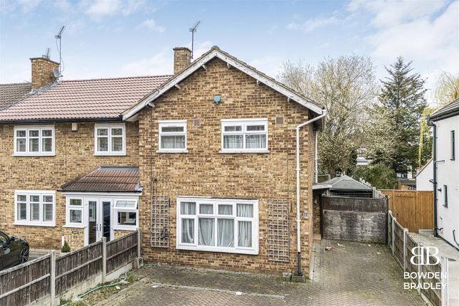 Cardinal Drive, Hainault 3 bed end of terrace house for sale