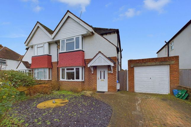 The Crescent, Southwick 3 bed semi