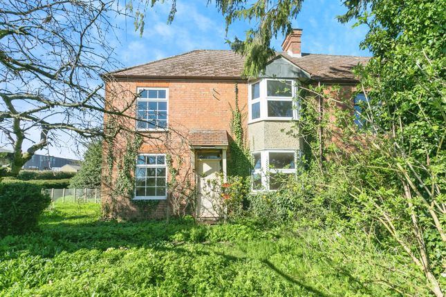 3 bedroom cottage for sale