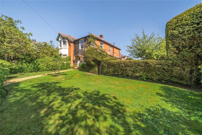 Pound Lane, Windlesham, Surrey, GU20 3 bed semi