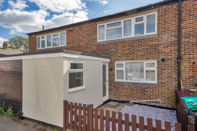 Pine Grove, Edenbridge 2 bed terraced house for sale