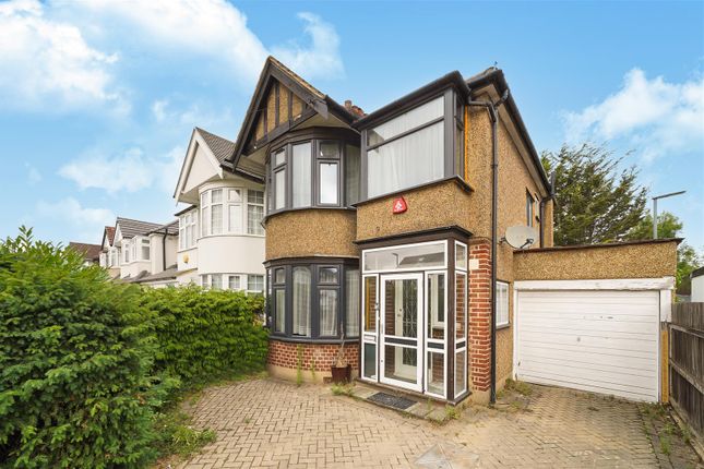 Cavendish Avenue, Harrow 3 bed end of terrace house for sale
