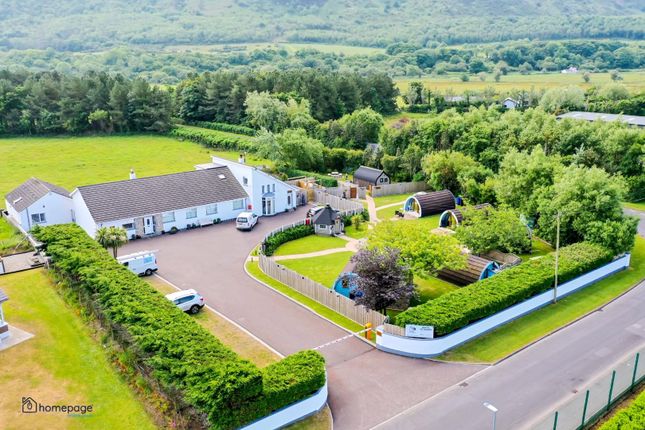 6 bed detached house